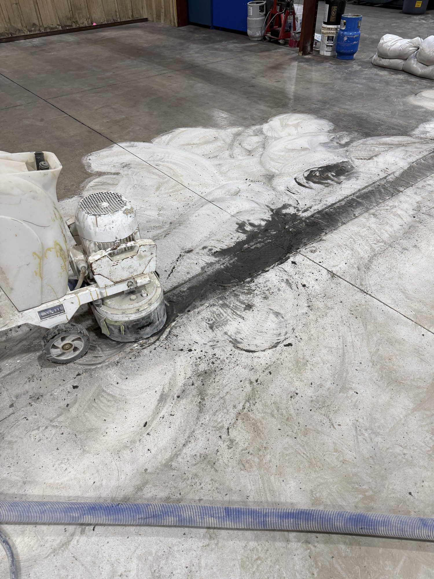 Jonathan's Polished Concrete Floor - Photo 12
