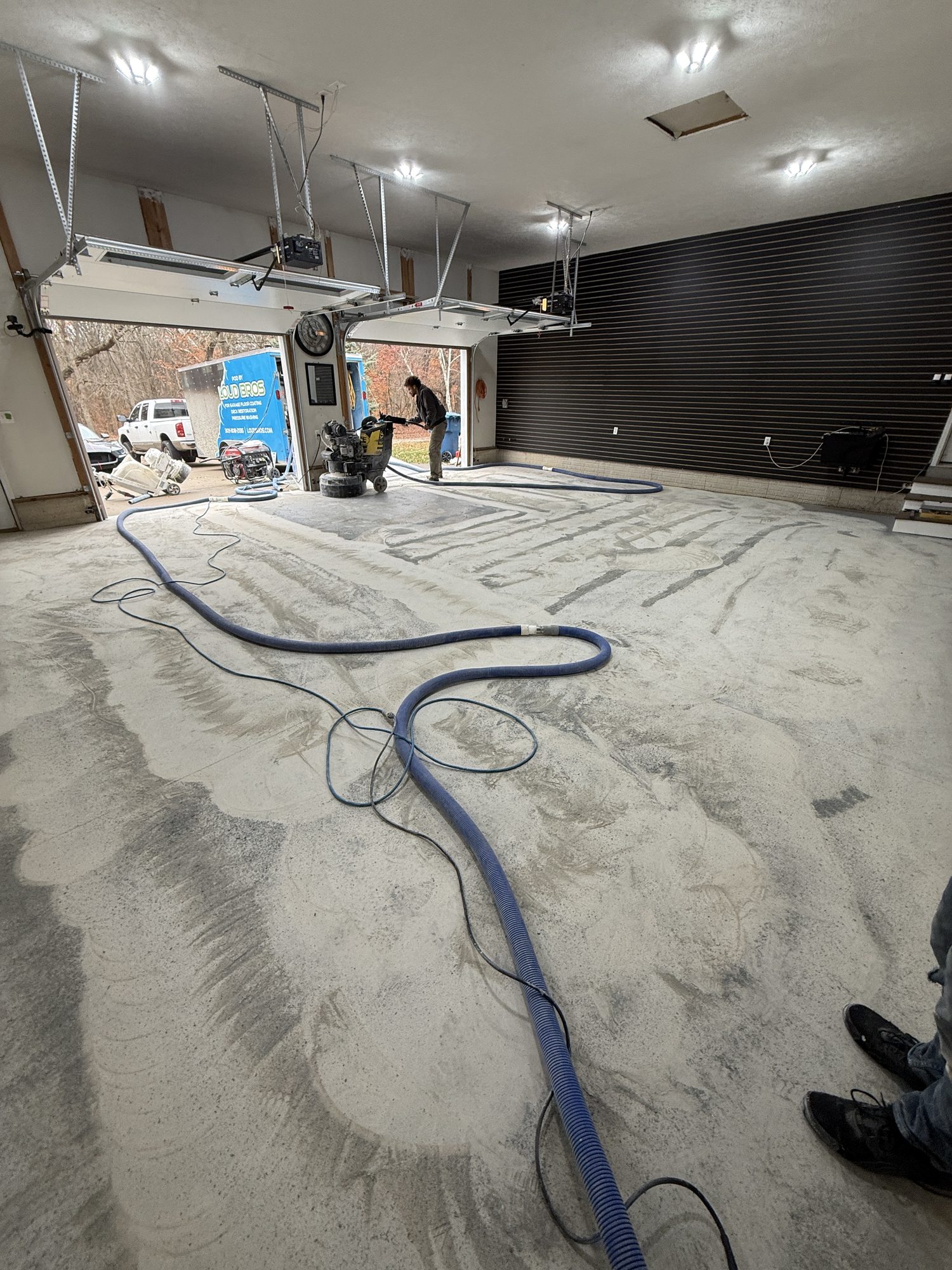 Elizabeth's Garage Floor Coating - Photo 5