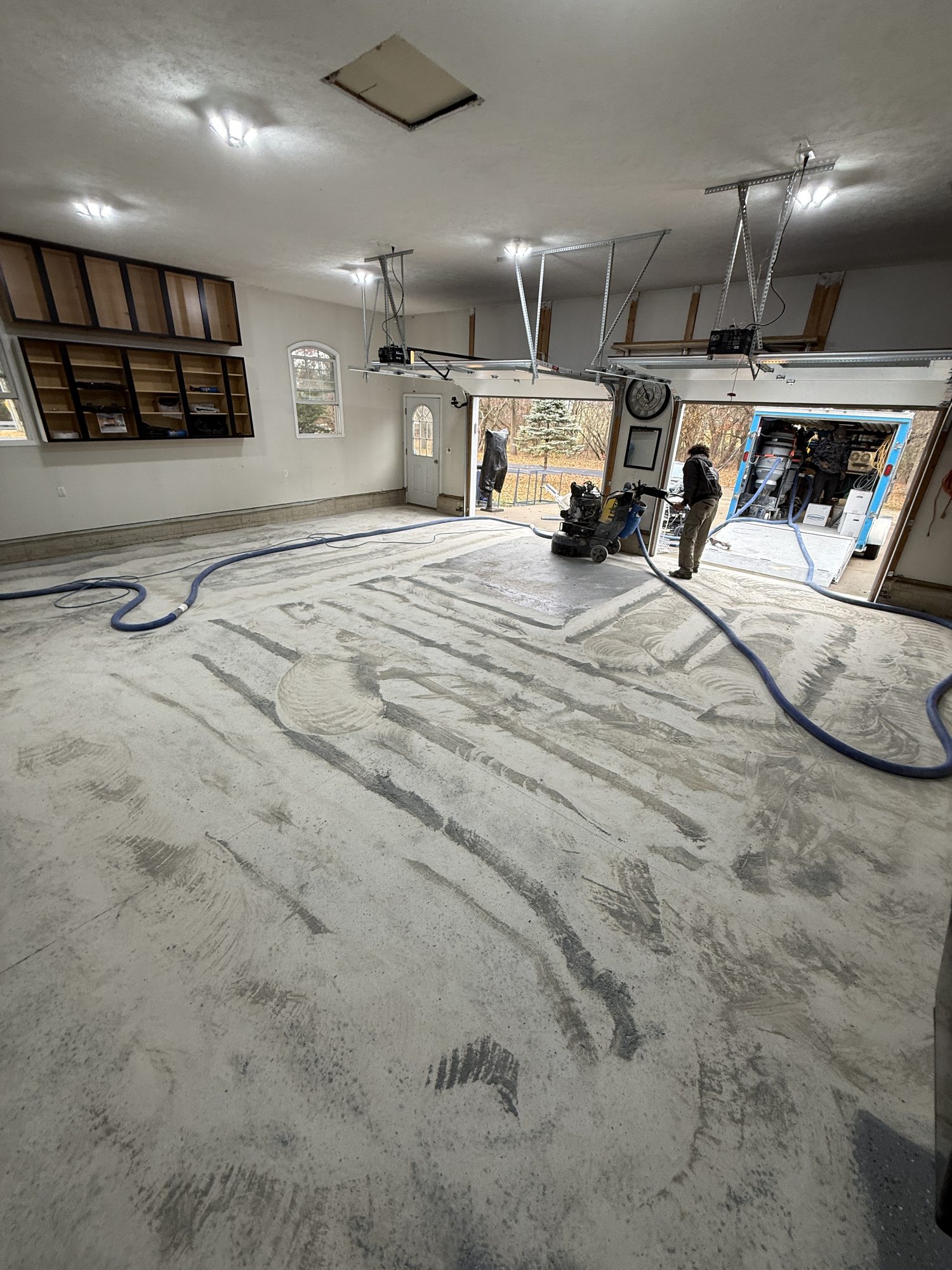 Elizabeth's Garage Floor Coating - Photo 6