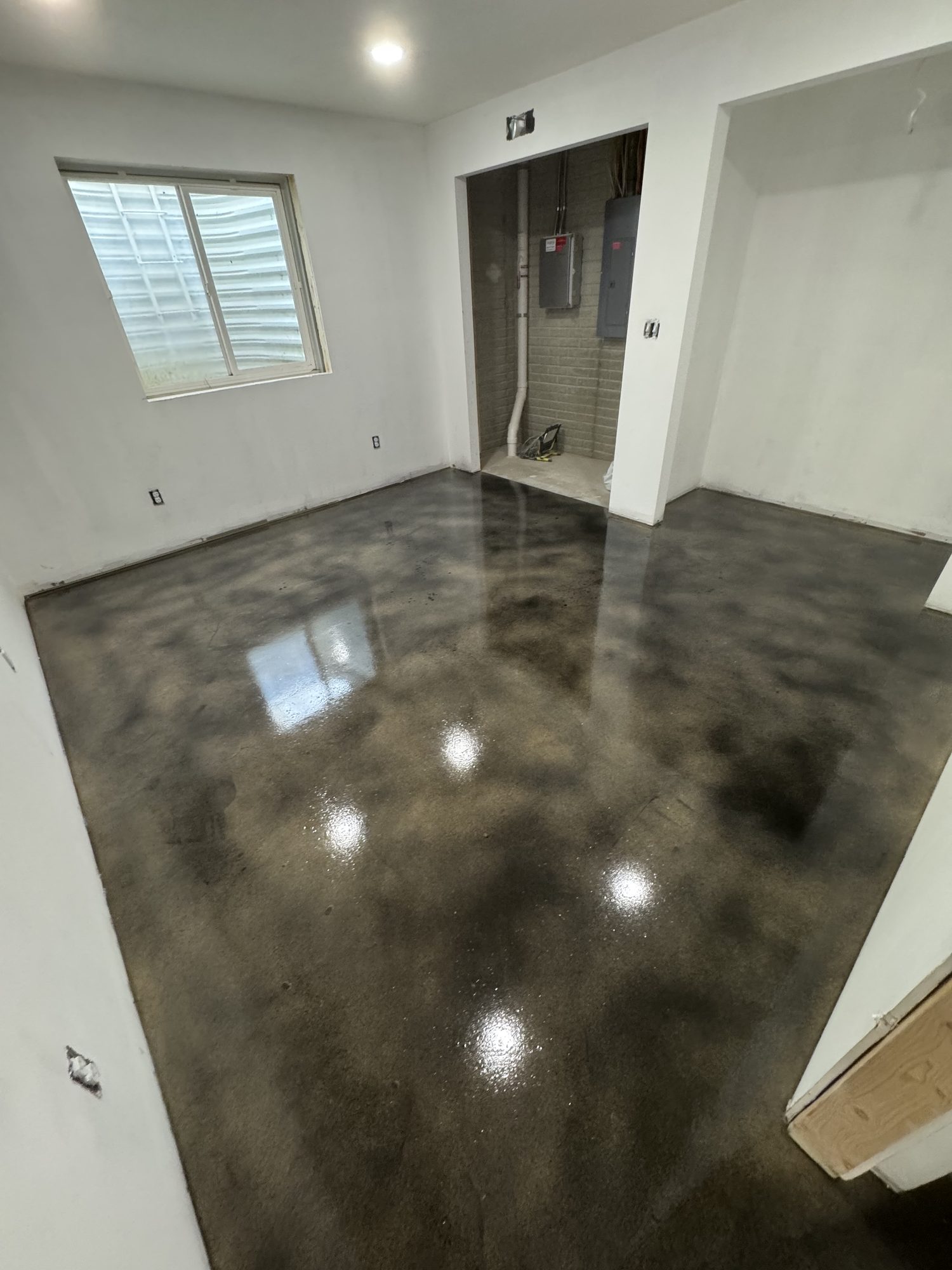 Darin's Stained Grind & Seal Floor - Photo 13