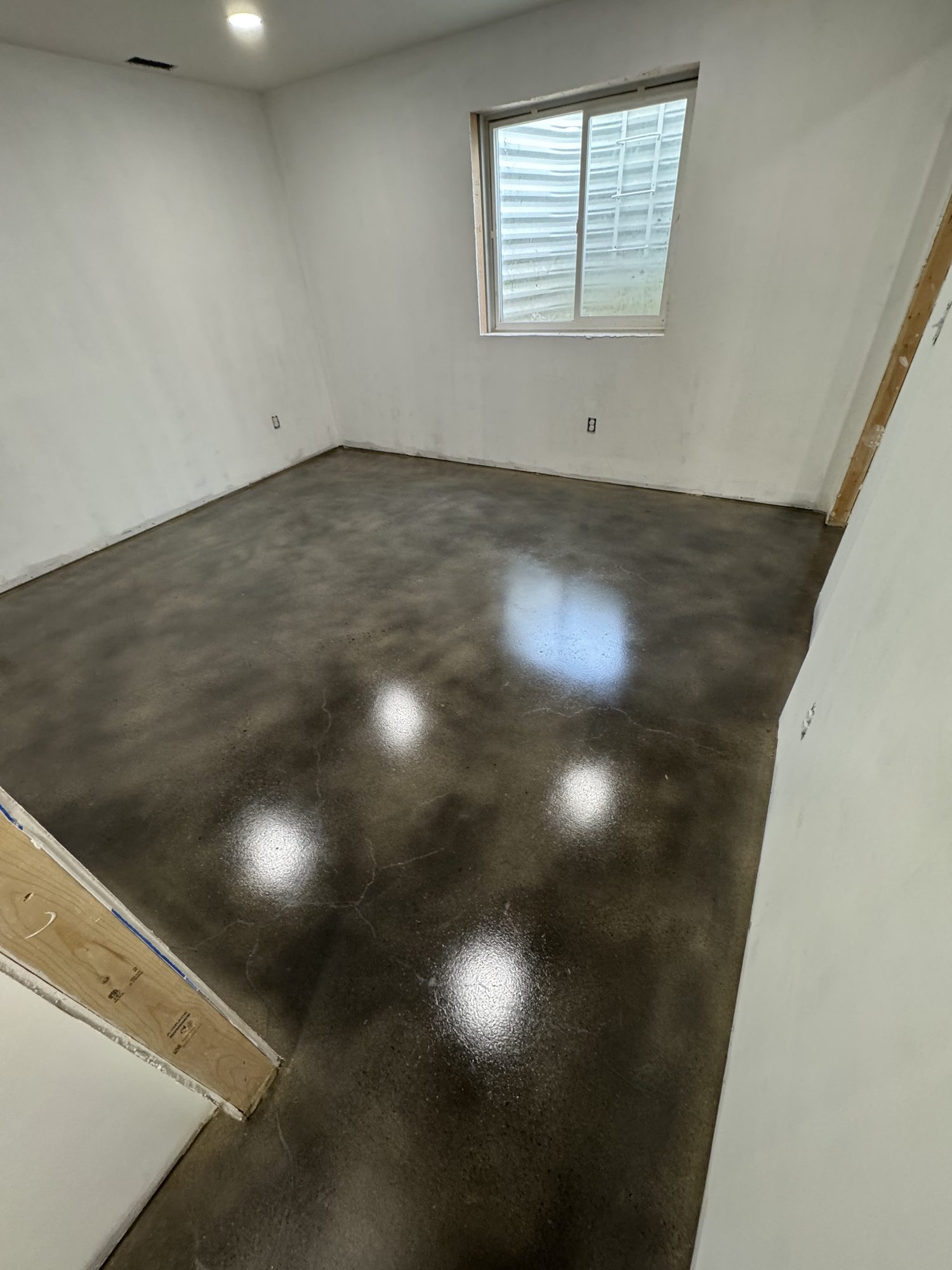 Darin's Stained Grind & Seal Floor - Photo 8