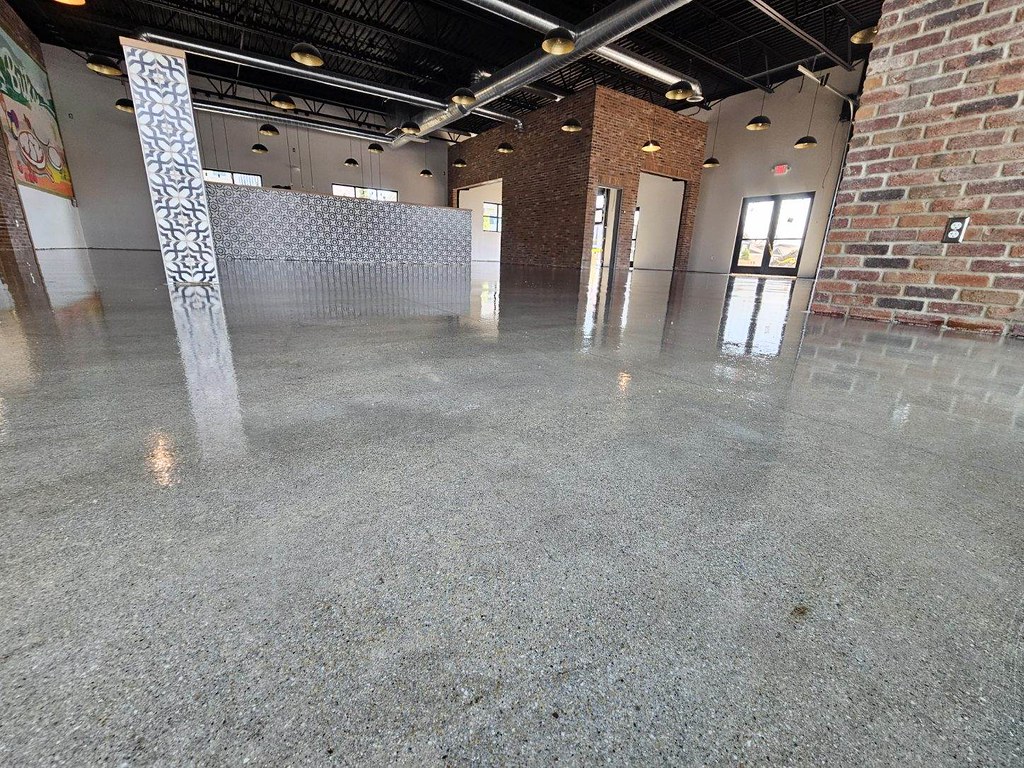 Grind & Seal Briks Pizzeria - Photo 7
