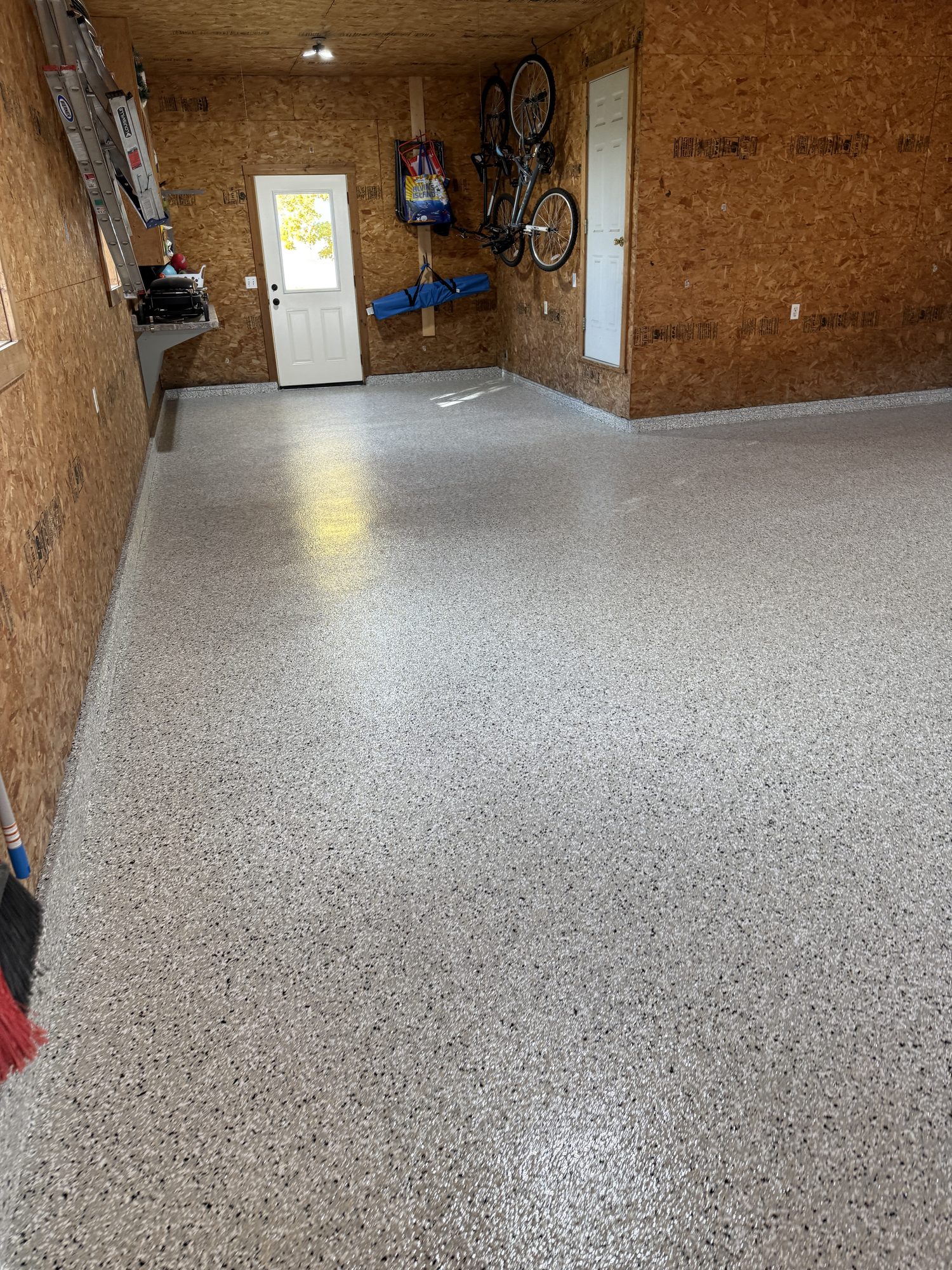 Bailey's Cabin Fever Garage Floor Coating - Photo 12