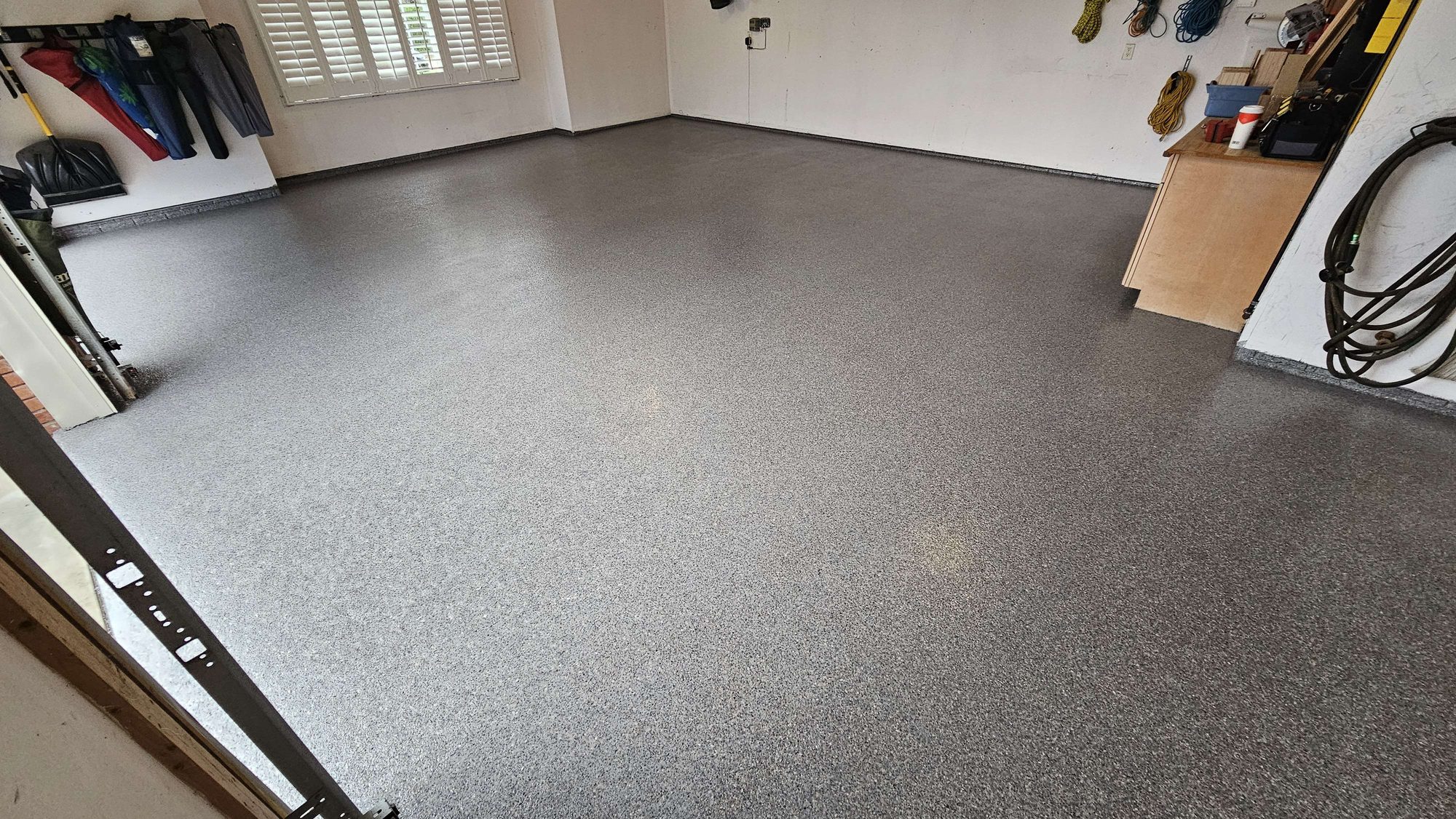 Brenda's Briar Garage Floor Coating - Photo 5