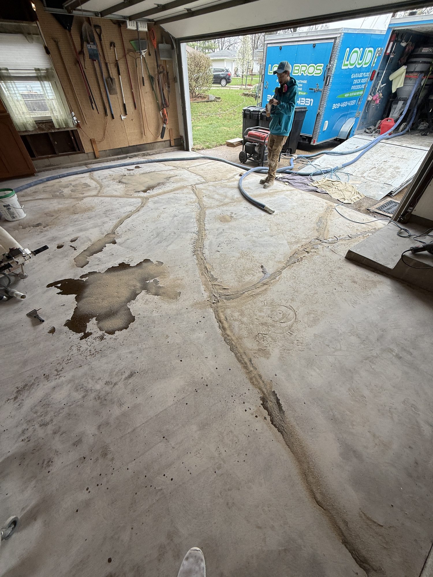 Theresa's Garage Floor Coating - Photo 6