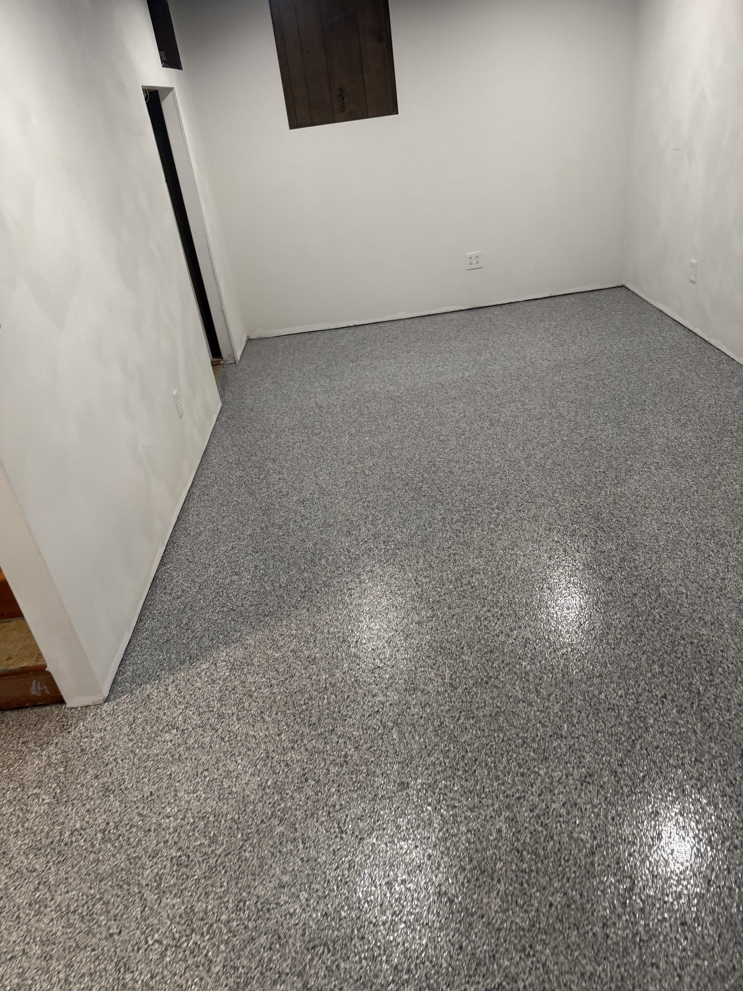 Kevin's Floor Coating - Photo 5