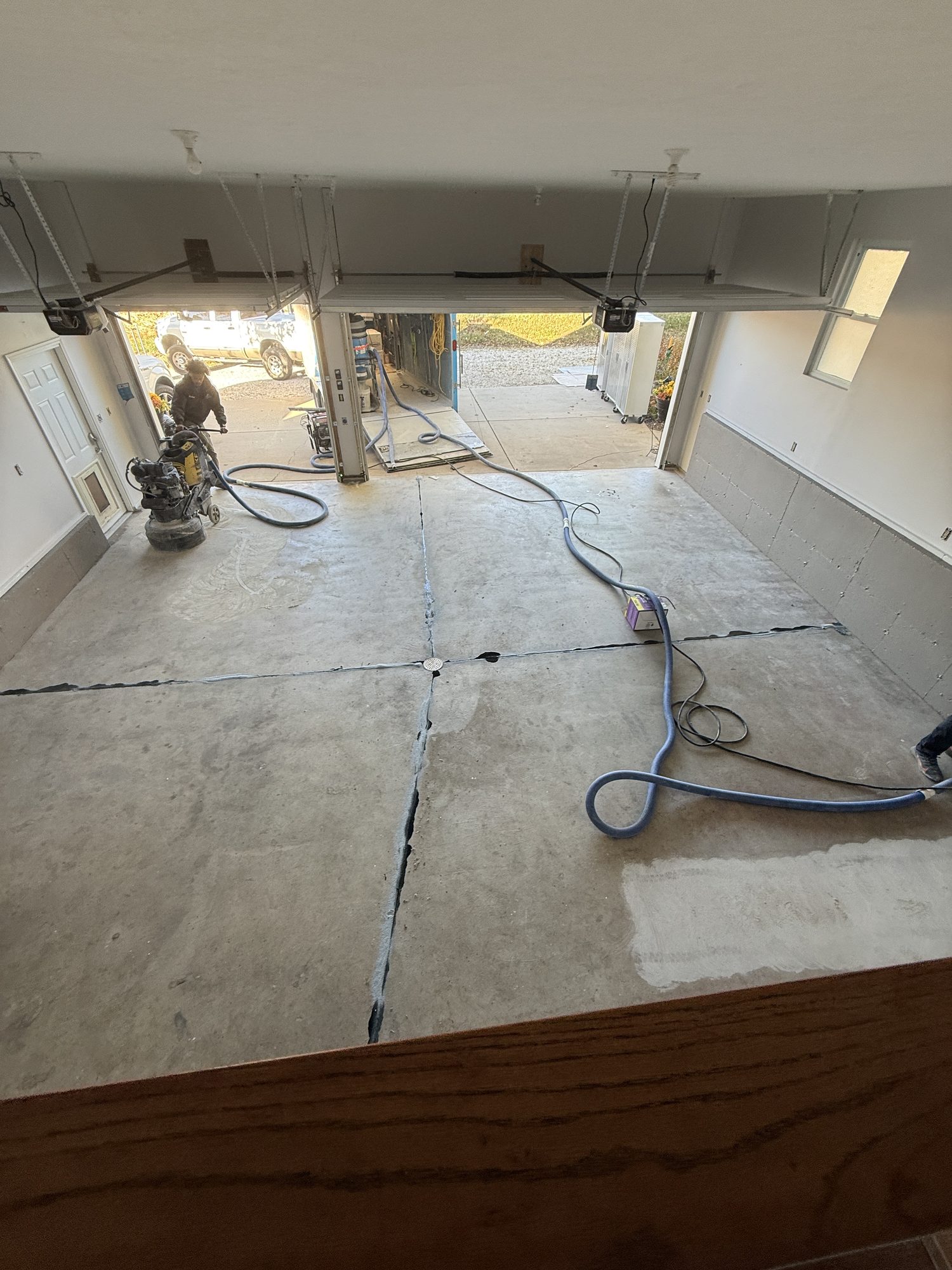 Lisa's Creekbed Garage Floor Coating - Photo 5