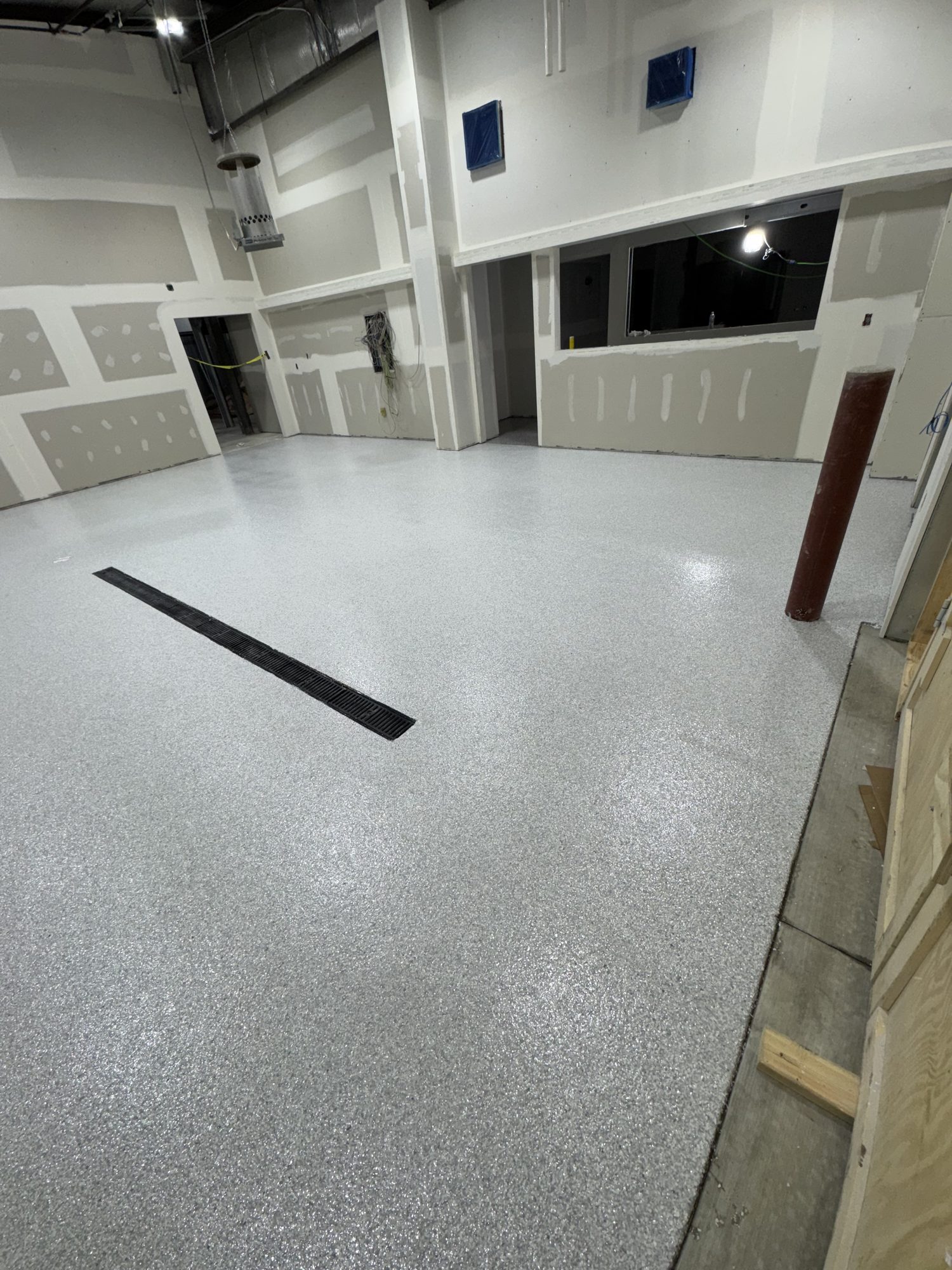 Sean's Flake Floor Coating - Photo 15