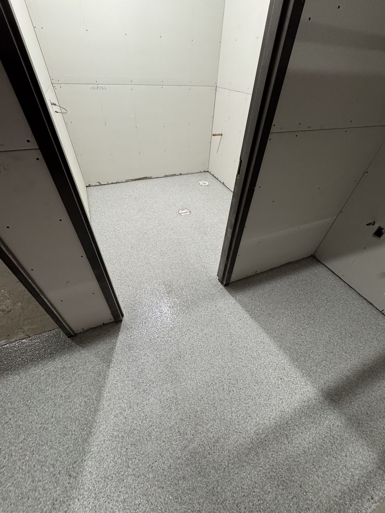 Sean's Flake Floor Coating - Photo 8