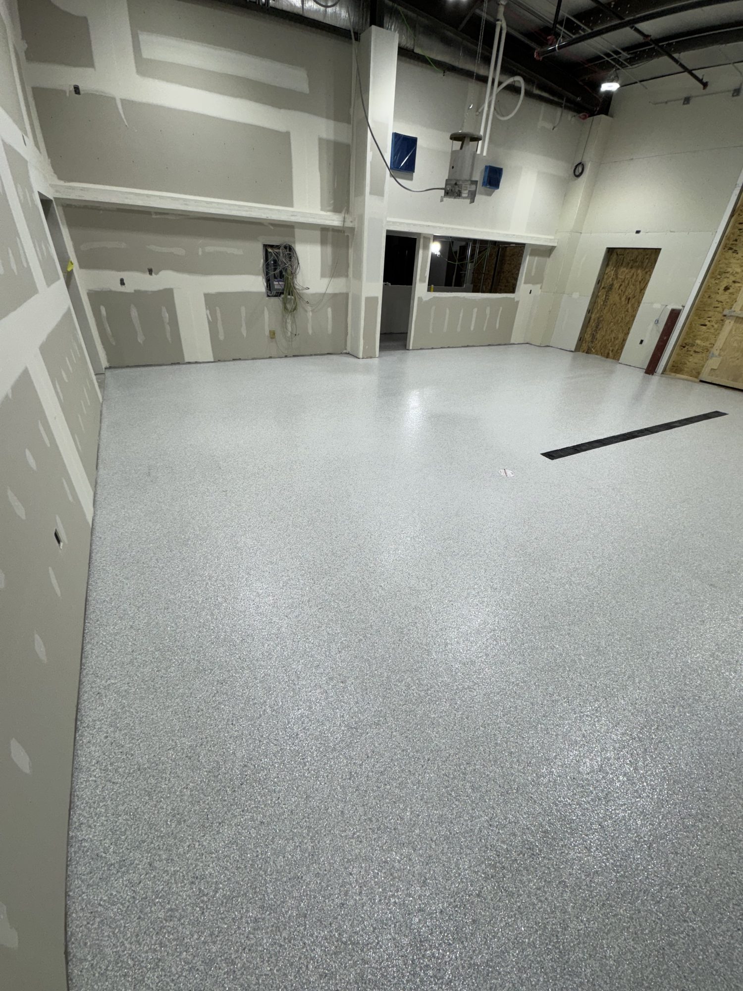 Sean's Flake Floor Coating - Photo 10