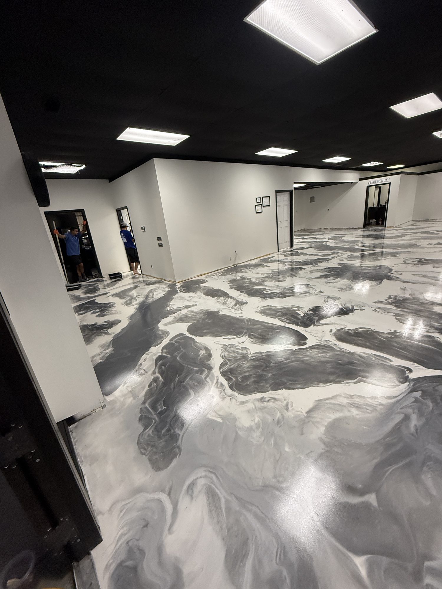 Twin City Automall Metallic Epoxy Showroom Floor - Photo 14