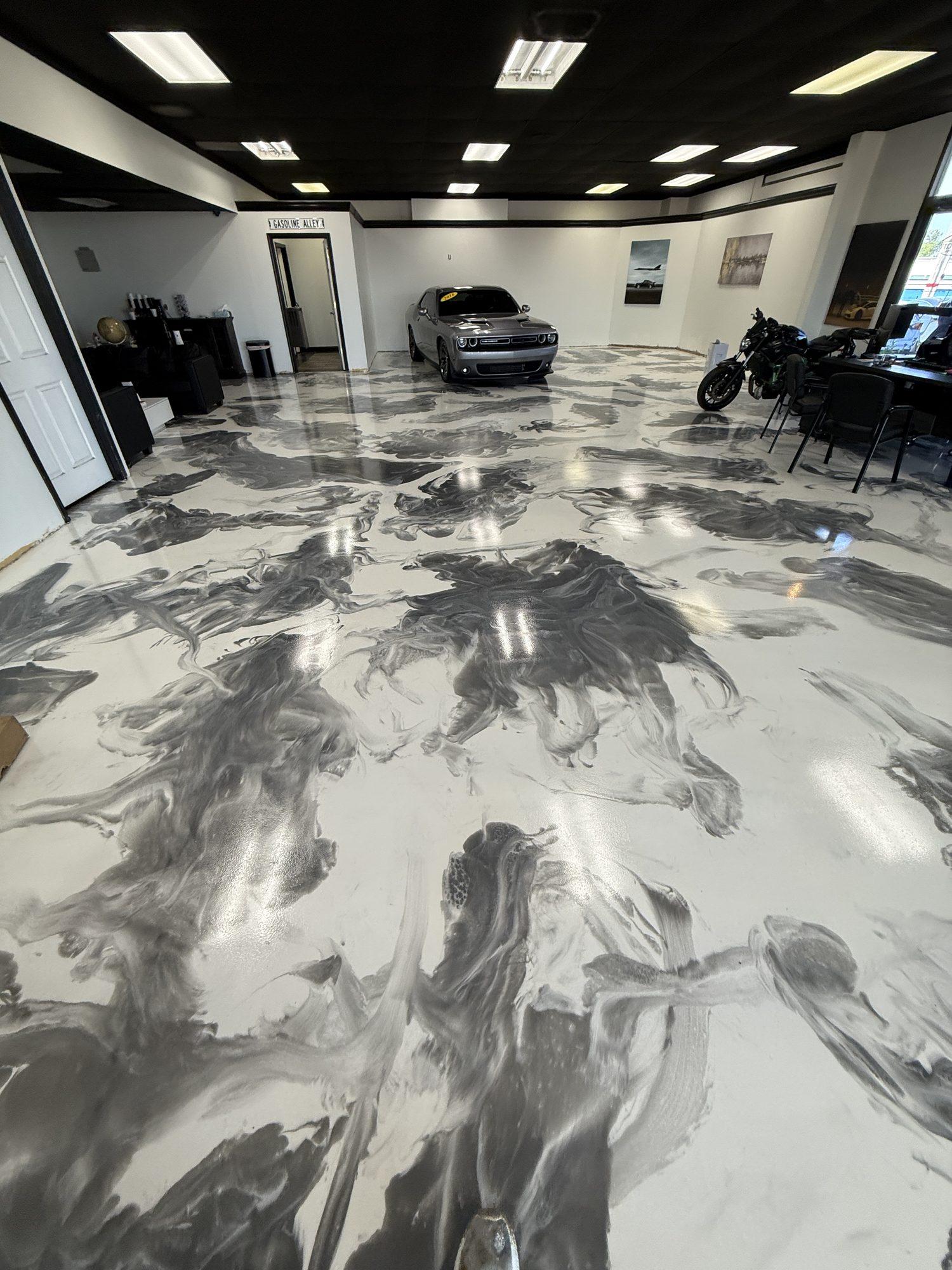Twin City Automall Metallic Epoxy Showroom Floor - Photo 16
