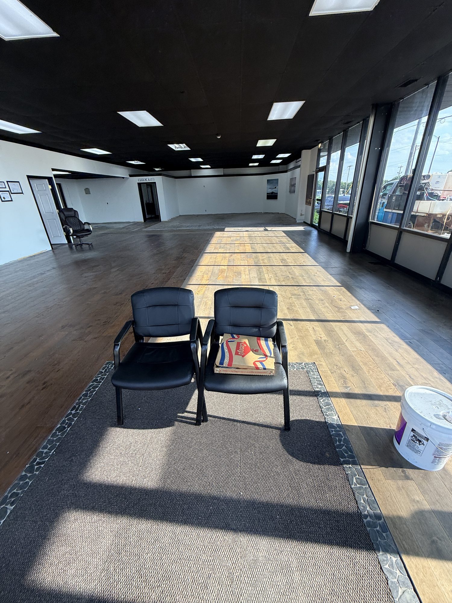 Twin City Automall Metallic Epoxy Showroom Floor - Photo 6