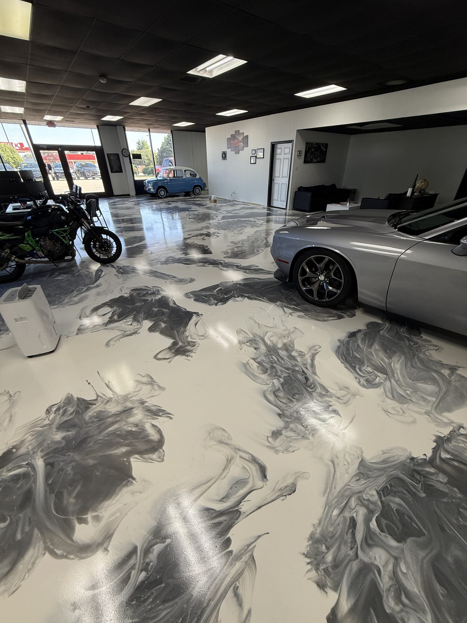 Twin City Automall Metallic Epoxy Showroom Floor - Photo 19