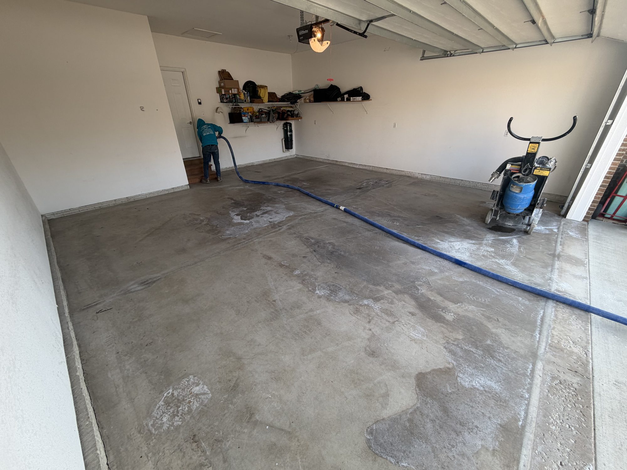 Melinda's Cabin Fever Garage Floor Coating - Photo 5