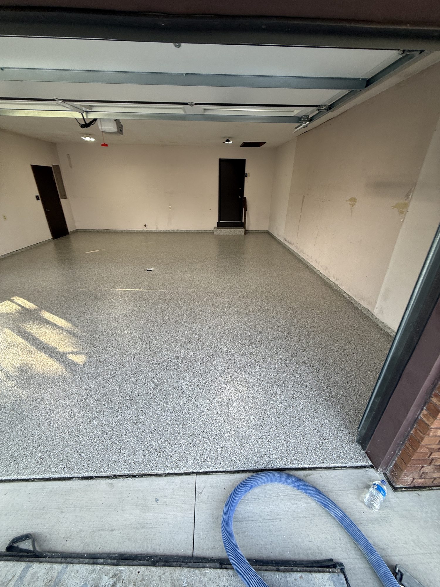 Dustin's Creekbed Garage Floor Coating - Photo 5