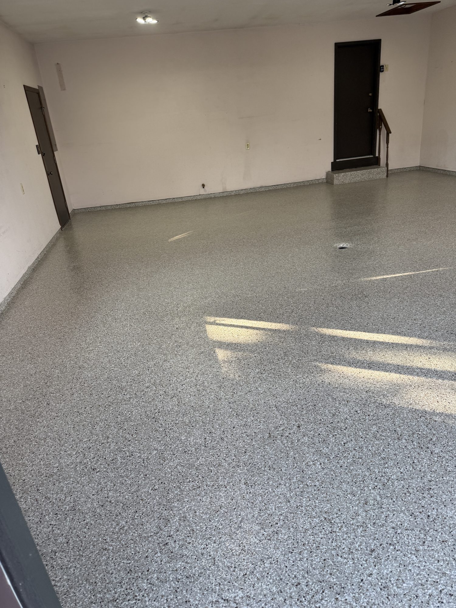Dustin's Creekbed Garage Floor Coating - Photo 7