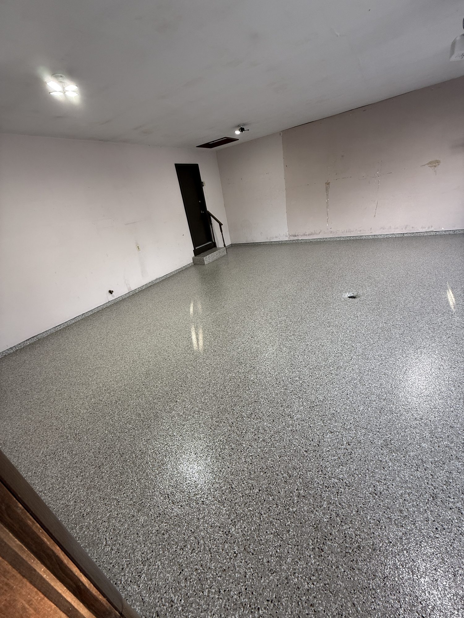 Dustin's Creekbed Garage Floor Coating - Photo 8