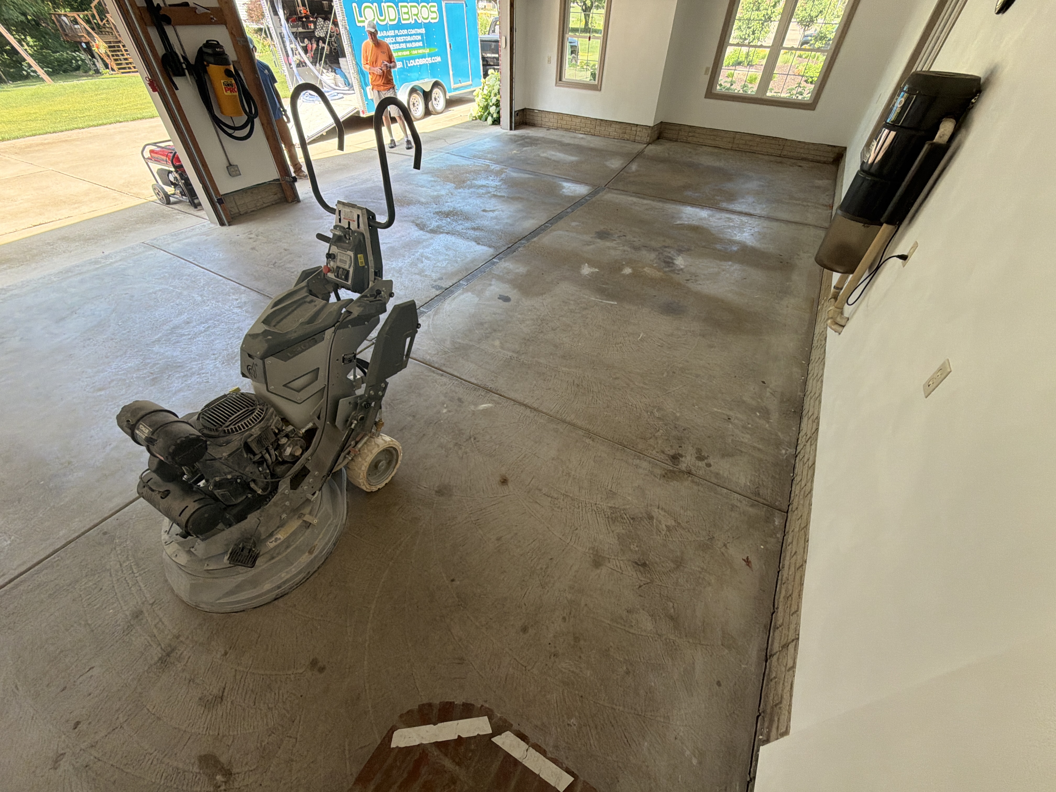 Madras Garage Floor Coating - Photo 7