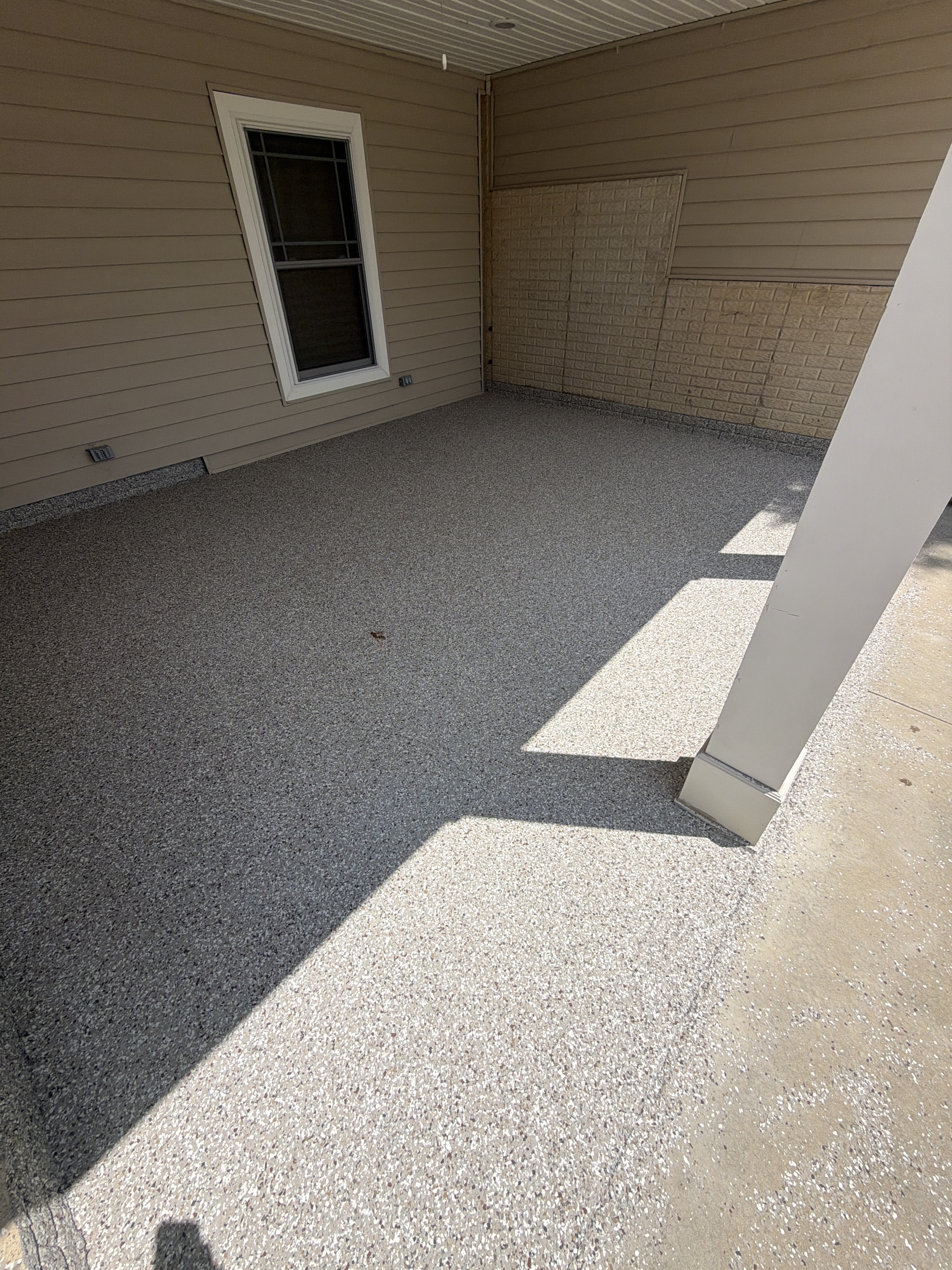 Broadcasting the high-quality Creekbed flakes for a textured, appealing finish