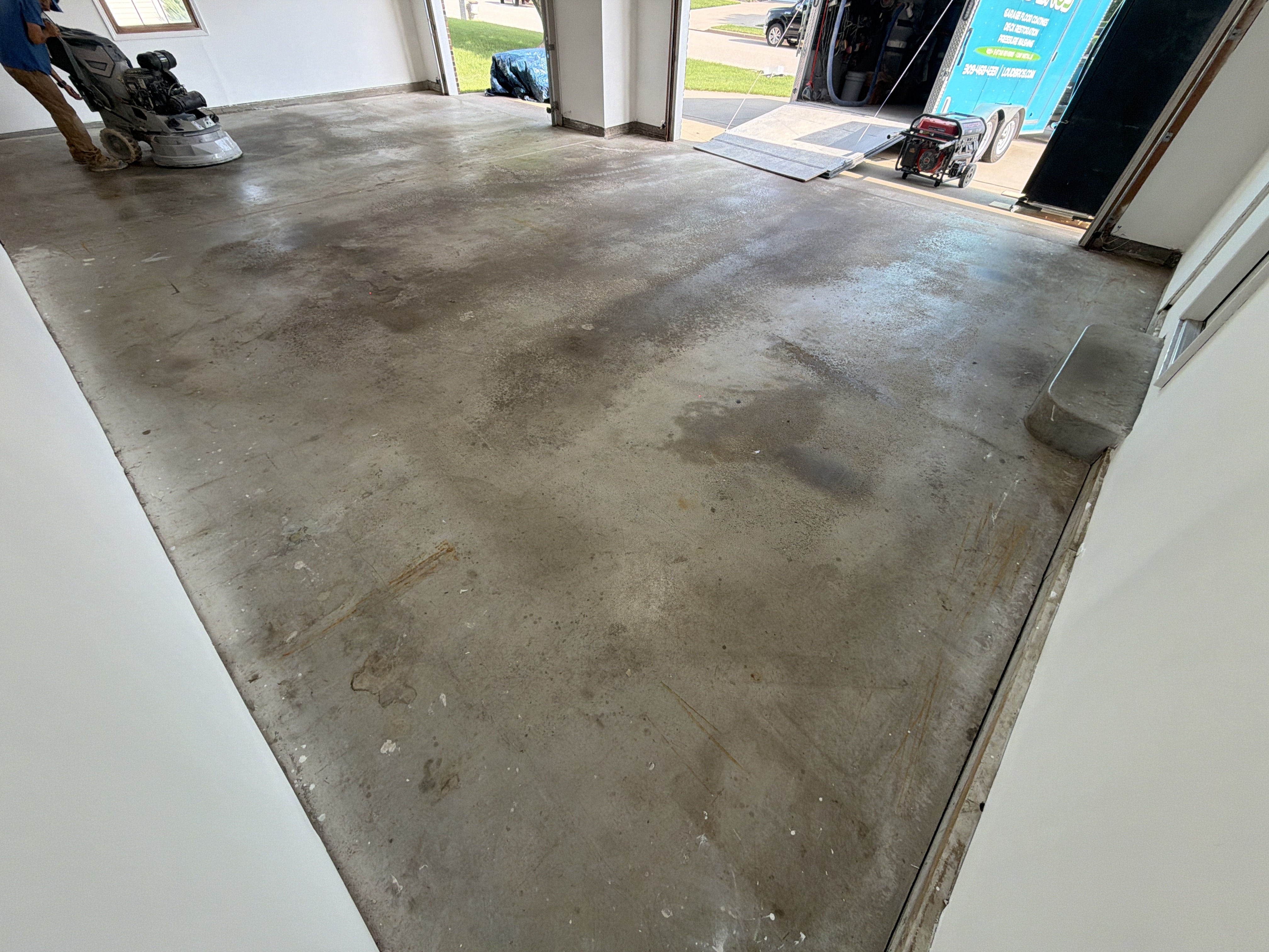 Domino Garage Floor Coating - Photo 14
