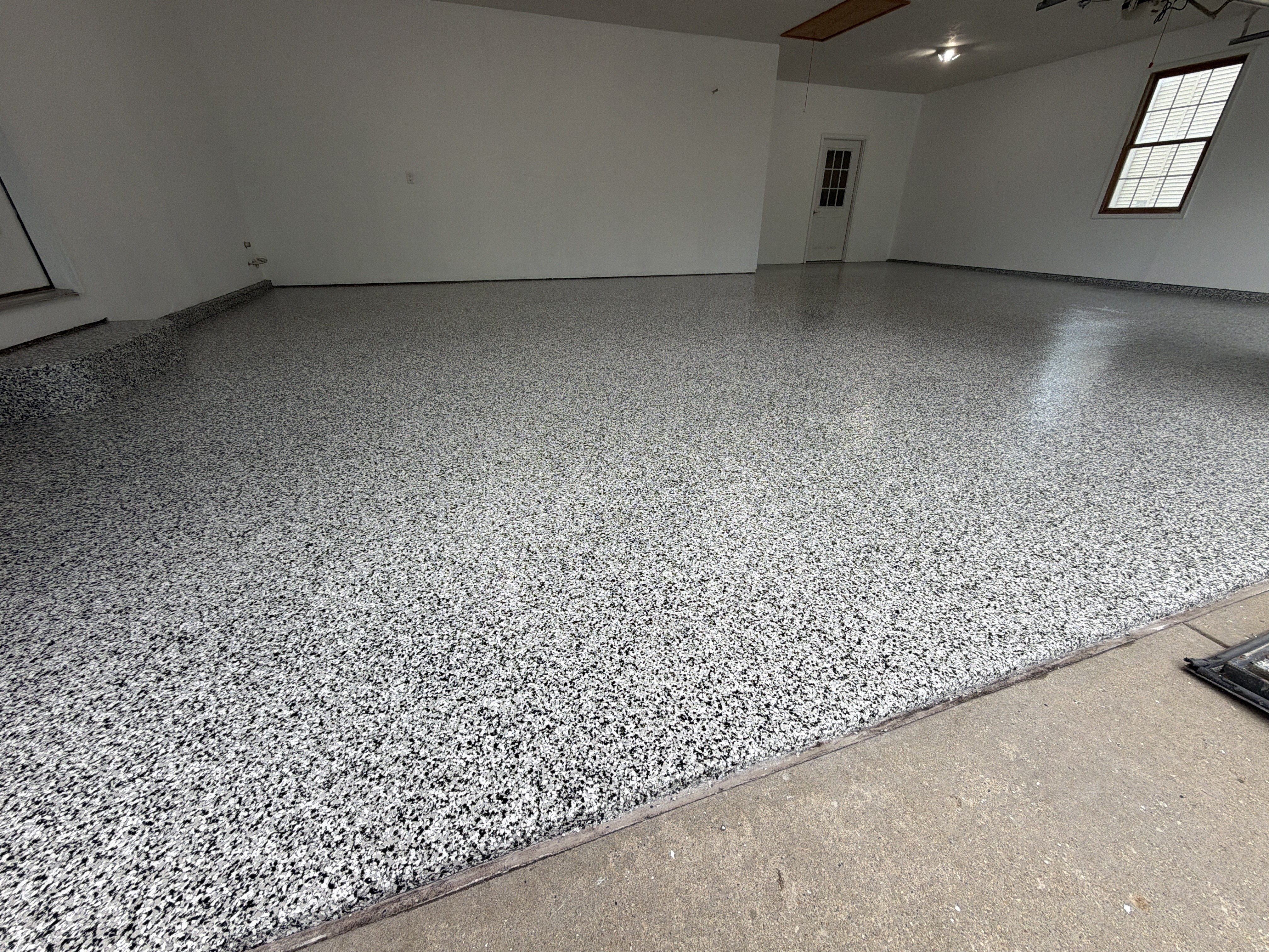 Domino Garage Floor Coating - Photo 7