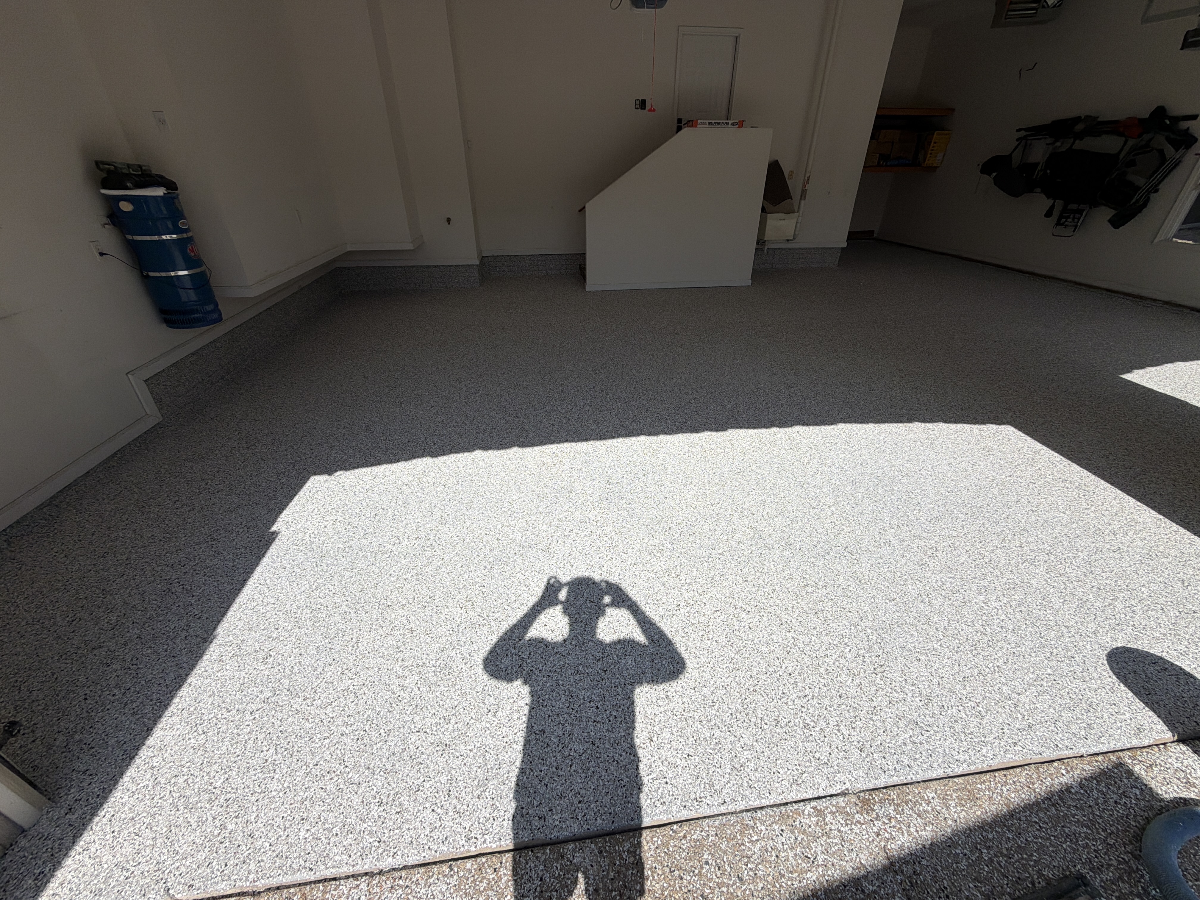 Coyote Garage Floor - Photo 7