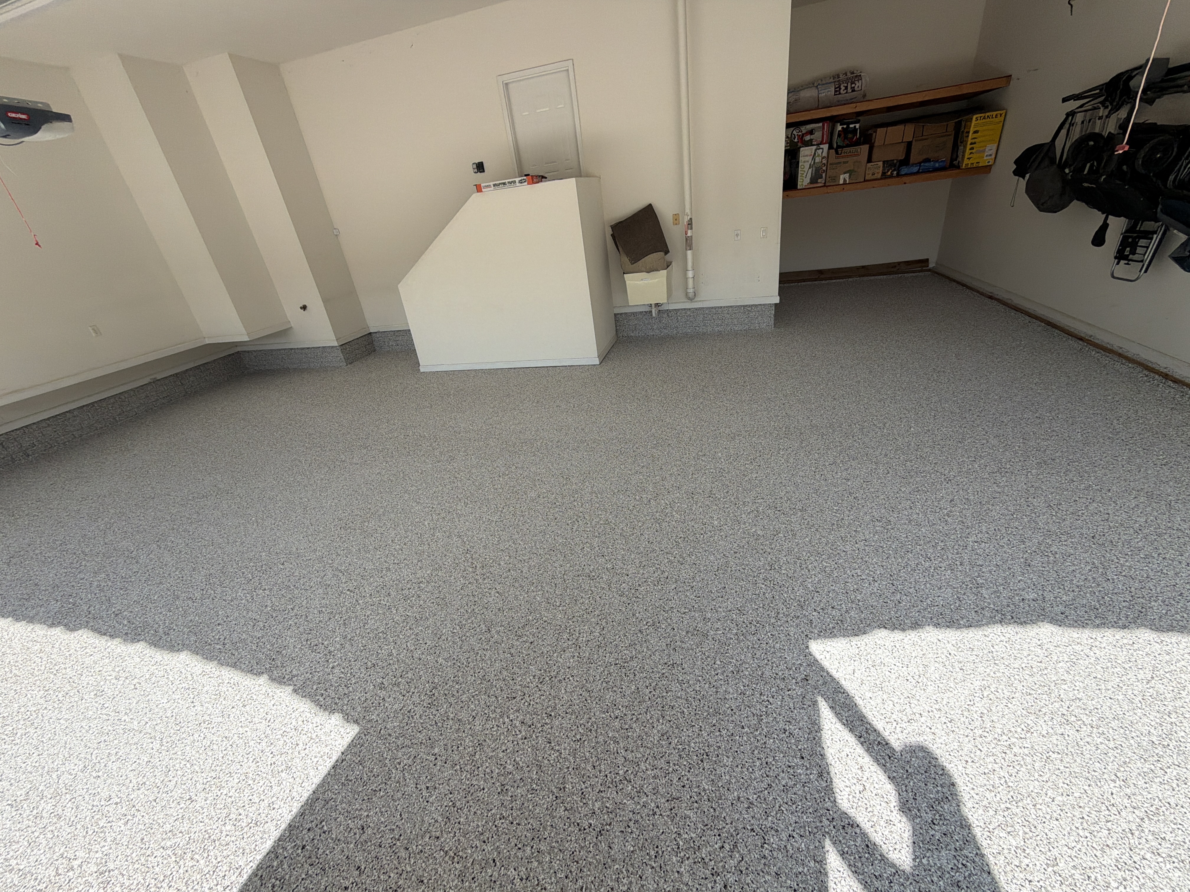 Coyote Garage Floor - Photo 5